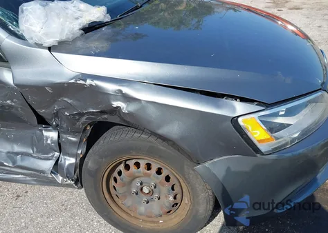 2014 Volkswagen Jetta 2.0L S z USA, uszkodzony, nr VIN 3VW2K7AJ3EM221290